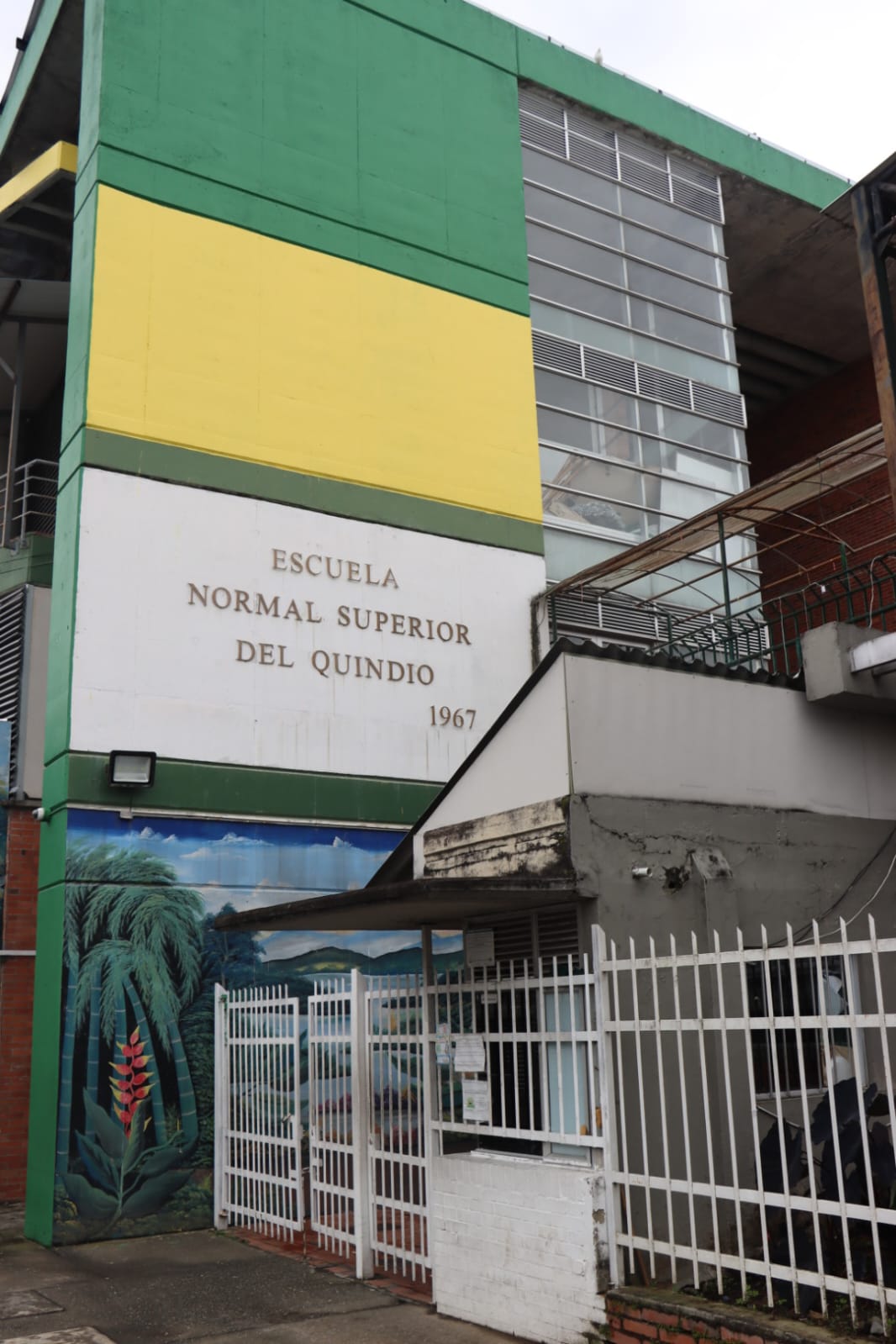 Sede Central 8