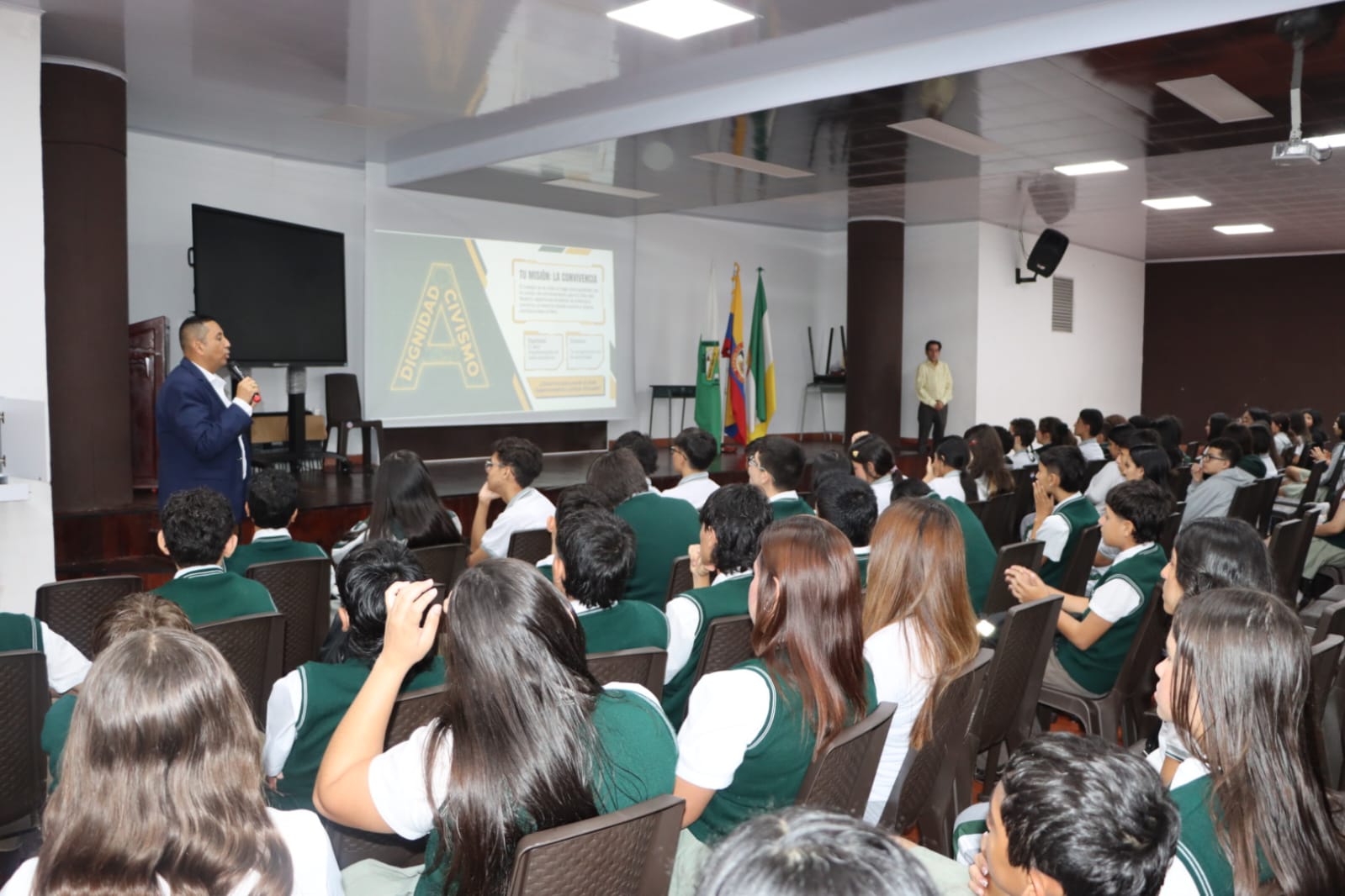 Estrategia de promoción de la convivencia escolar